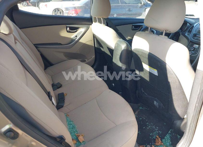 Photo 8 of 2014 Hyundai Elantra SE (VIN 5NPDH4AE3EH520764)