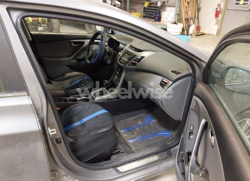 Photo 5 of 2014 Hyundai Elantra LIMITED (VIN 5NPDH4AE3EH523972)