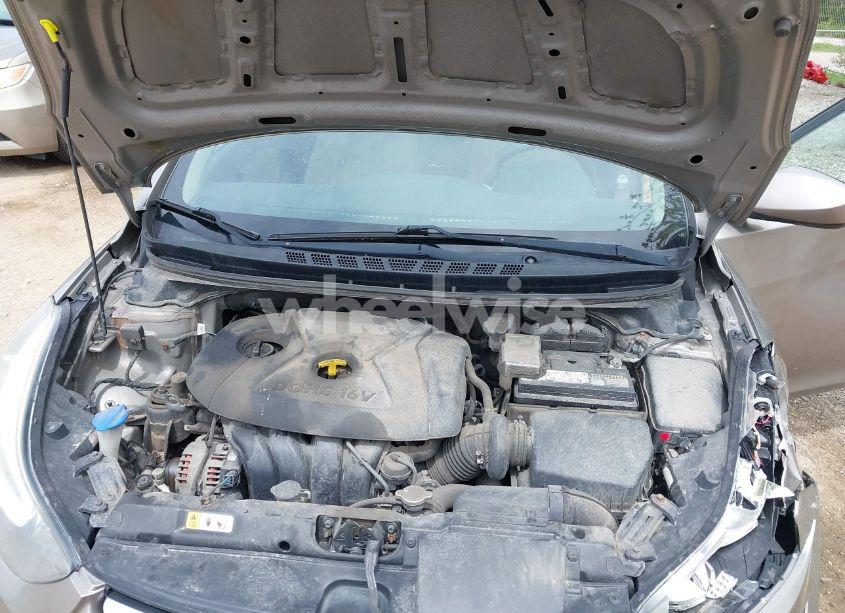 Photo 10 of 2014 Hyundai Elantra SE (VIN 5NPDH4AE3EH531621)