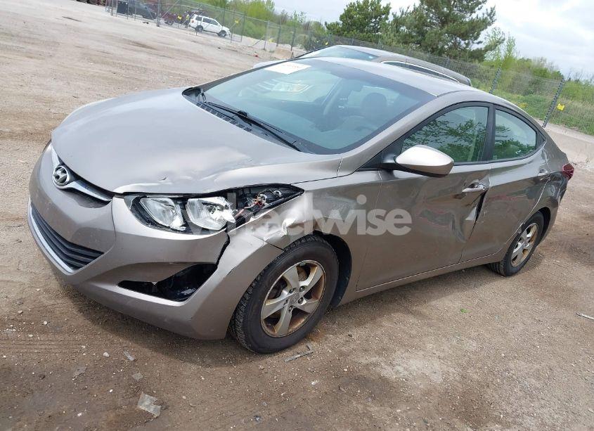 Photo 2 of 2014 Hyundai Elantra SE (VIN 5NPDH4AE3EH531621)