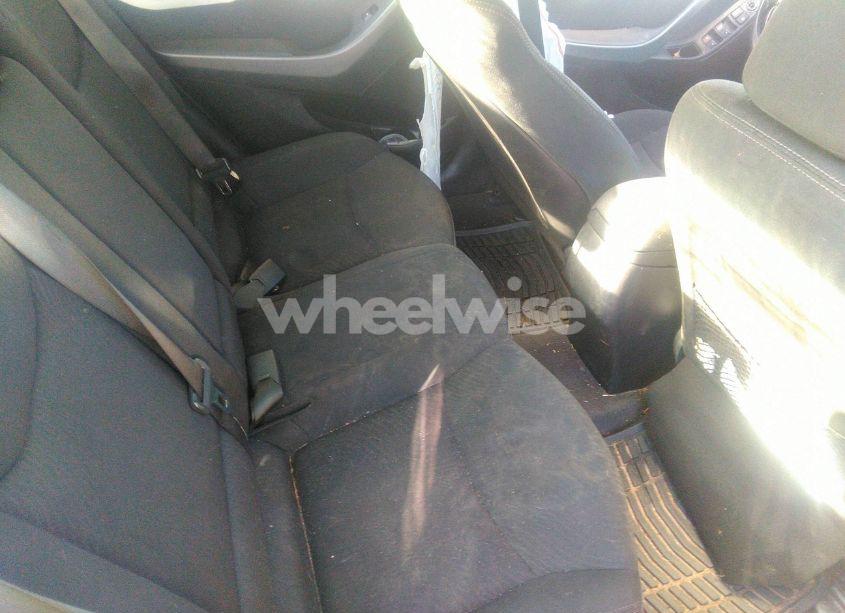 Photo 8 of 2015 Hyundai Elantra SE (VIN 5NPDH4AE3FH557072)