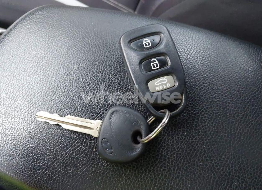 Photo 11 of 2015 Hyundai Elantra SE (VIN 5NPDH4AE3FH564748)