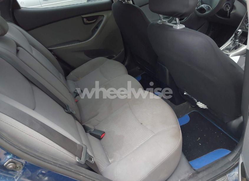 Photo 8 of 2015 Hyundai Elantra SE (VIN 5NPDH4AE3FH564748)