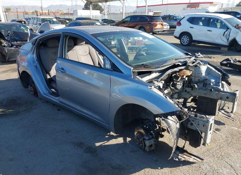 2015 Hyundai Elantra SE (VIN 5NPDH4AE3FH566001) main photo