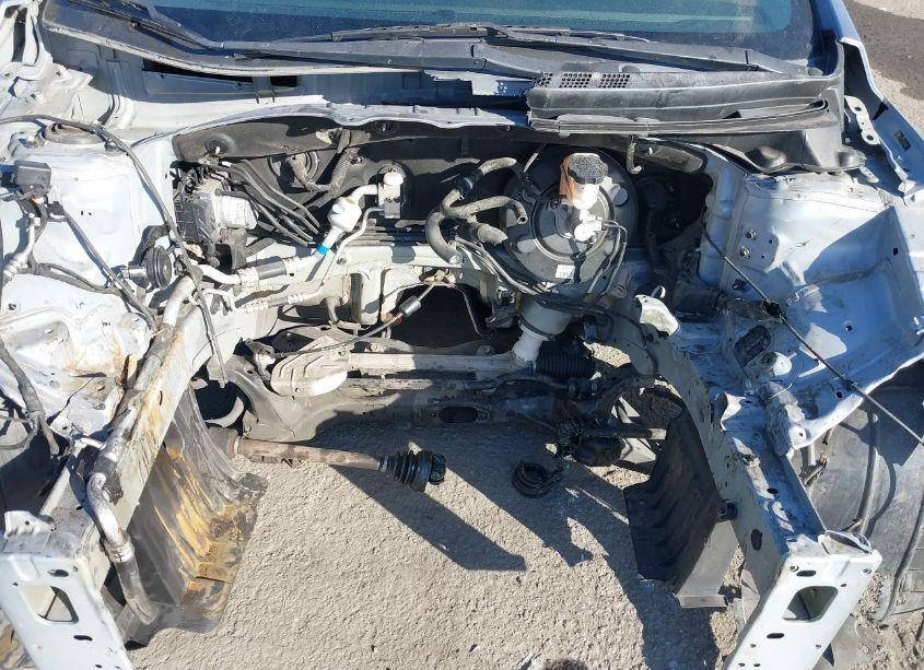 Photo 10 of 2015 Hyundai Elantra SE (VIN 5NPDH4AE3FH566001)