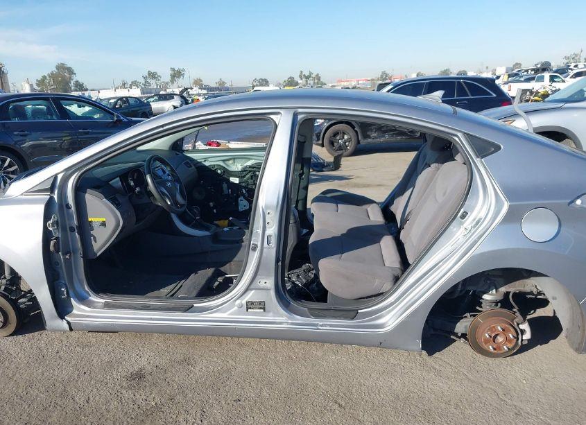 Photo 14 of 2015 Hyundai Elantra SE (VIN 5NPDH4AE3FH566001)