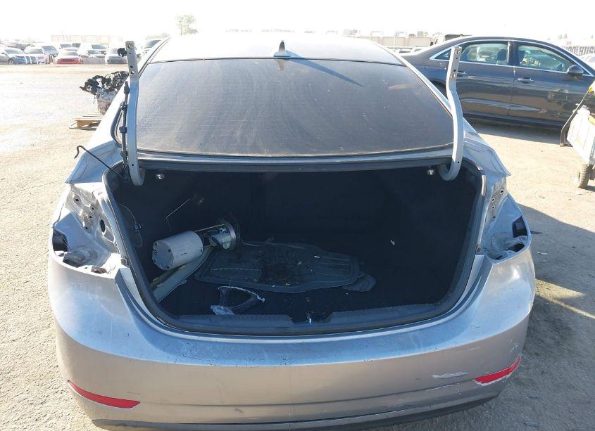 Photo 16 of 2015 Hyundai Elantra SE (VIN 5NPDH4AE3FH566001)