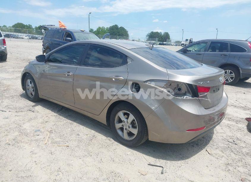 Photo 3 of 2015 Hyundai Elantra SE (VIN 5NPDH4AE3FH567553)