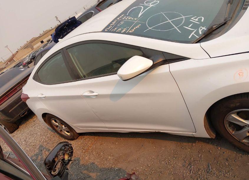 Photo 12 of 2015 Hyundai Elantra SE (VIN 5NPDH4AE3FH578732)