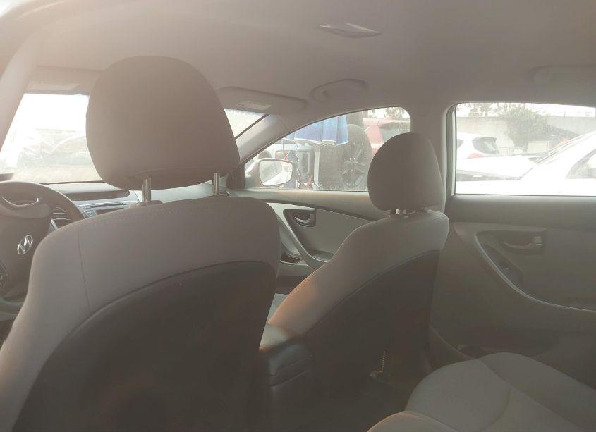 Photo 18 of 2015 Hyundai Elantra SE (VIN 5NPDH4AE3FH578732)