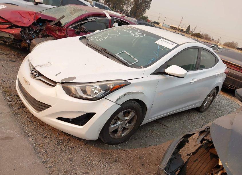 Photo 2 of 2015 Hyundai Elantra SE (VIN 5NPDH4AE3FH578732)