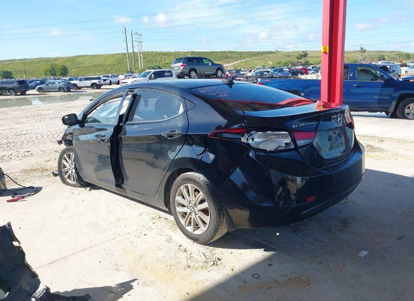 Photo 15 of 2015 Hyundai Elantra SE (VIN 5NPDH4AE3FH583090)