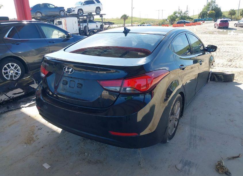 Photo 4 of 2015 Hyundai Elantra SE (VIN 5NPDH4AE3FH583090)
