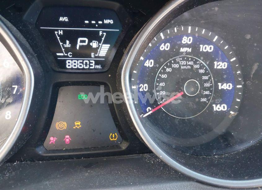 Photo 15 of 2015 Hyundai Elantra SE (VIN 5NPDH4AE3FH583364)