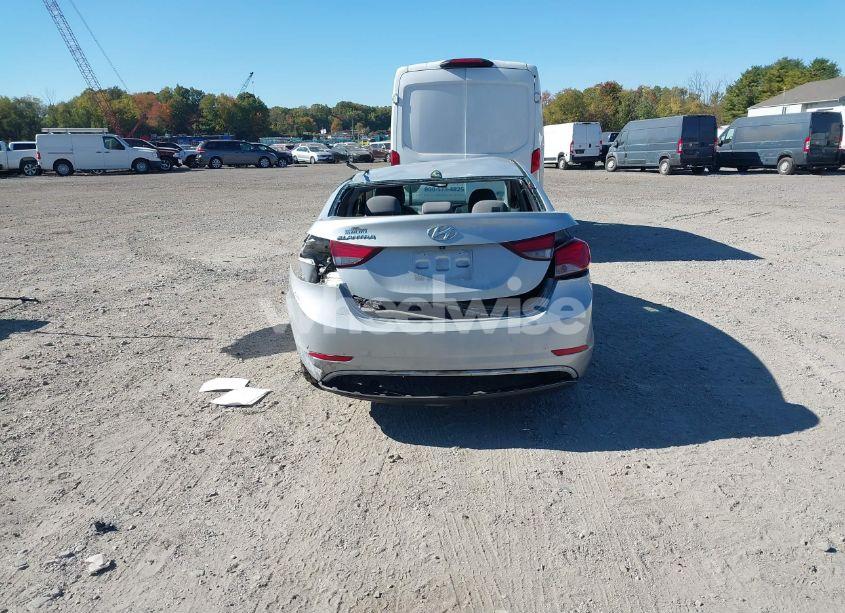 Photo 16 of 2015 Hyundai Elantra SE (VIN 5NPDH4AE3FH583364)