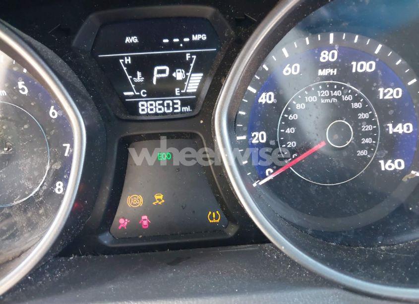 Photo 7 of 2015 Hyundai Elantra SE (VIN 5NPDH4AE3FH583364)