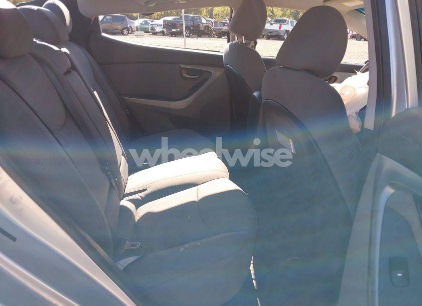 Photo 8 of 2015 Hyundai Elantra SE (VIN 5NPDH4AE3FH583364)