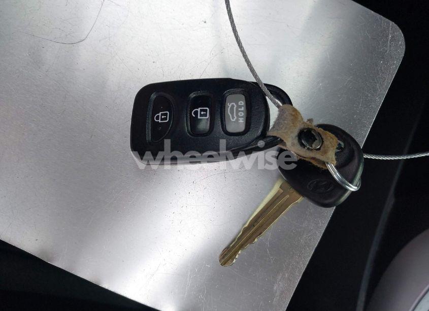 Photo 11 of 2015 Hyundai Elantra SE (VIN 5NPDH4AE3FH613284)