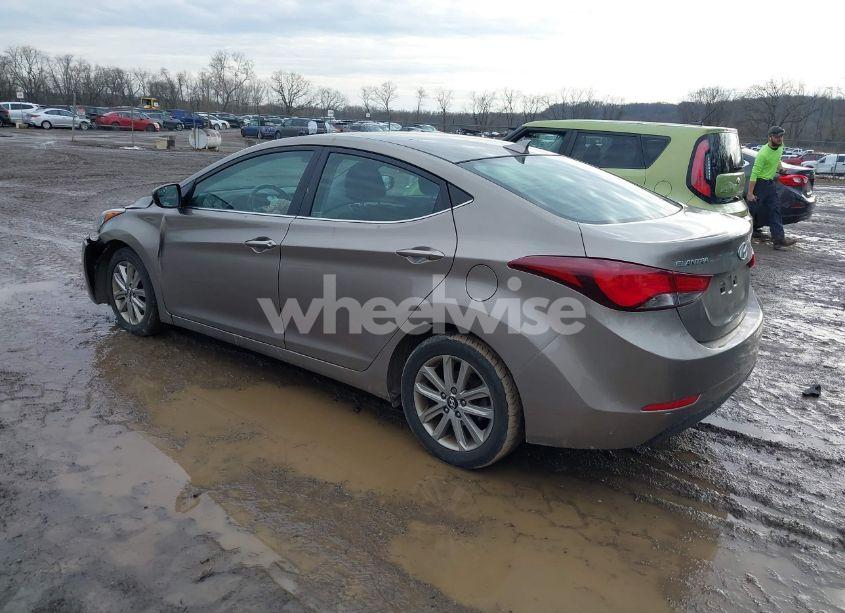 Photo 3 of 2015 Hyundai Elantra SE (VIN 5NPDH4AE3FH613284)