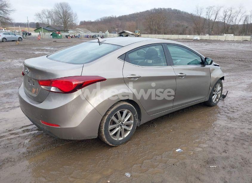Photo 4 of 2015 Hyundai Elantra SE (VIN 5NPDH4AE3FH613284)