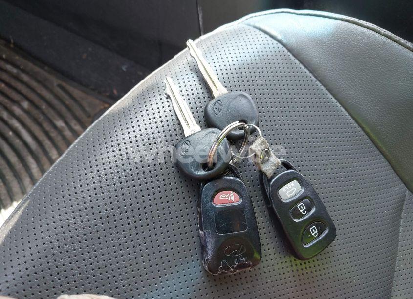 Photo 11 of 2015 Hyundai Elantra LIMITED (VIN 5NPDH4AE3FH615004)