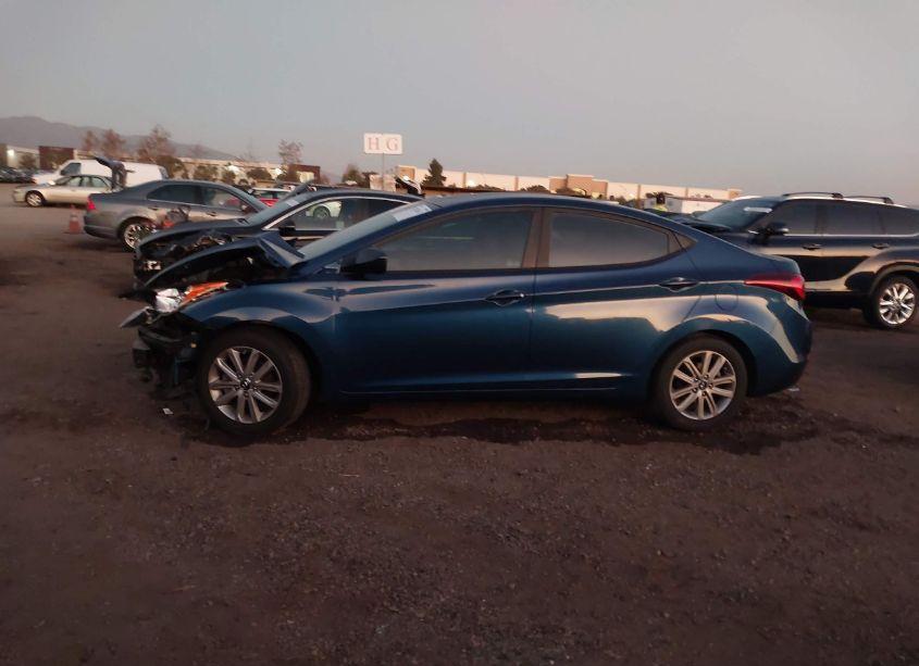 Photo 14 of 2015 Hyundai Elantra SE (VIN 5NPDH4AE3FH618548)