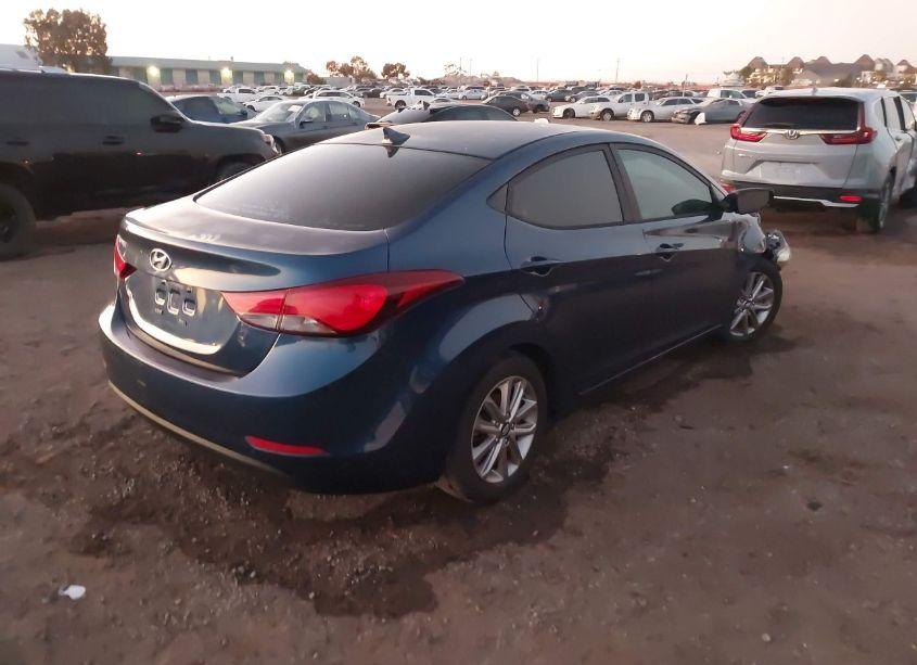 Photo 4 of 2015 Hyundai Elantra SE (VIN 5NPDH4AE3FH618548)