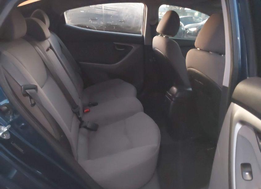 Photo 8 of 2015 Hyundai Elantra SE (VIN 5NPDH4AE3FH618548)