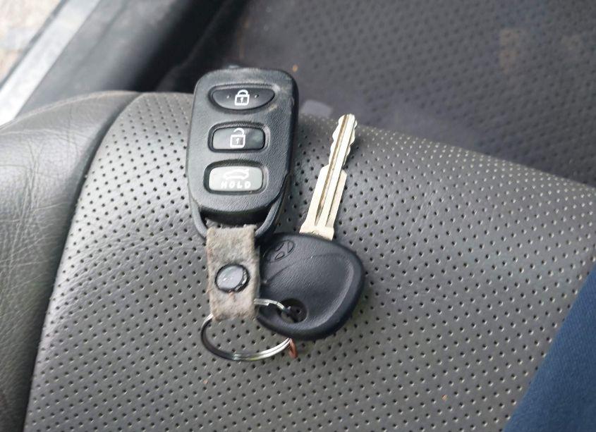 Photo 11 of 2015 Hyundai Elantra LIMITED (VIN 5NPDH4AE3FH622681)