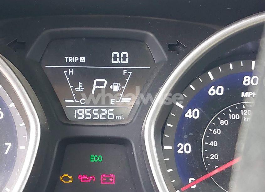 Photo 7 of 2015 Hyundai Elantra SE (VIN 5NPDH4AE3FH623331)