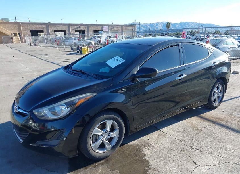 Photo 2 of 2015 Hyundai Elantra SE (VIN 5NPDH4AE3FH624298)