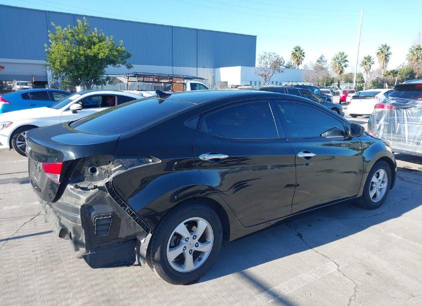 Photo 4 of 2015 Hyundai Elantra SE (VIN 5NPDH4AE3FH624298)