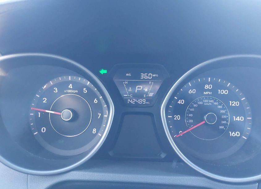 Photo 7 of 2015 Hyundai Elantra SE (VIN 5NPDH4AE3FH624298)