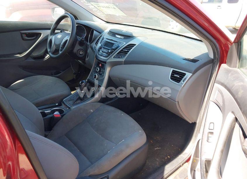 Photo 5 of 2015 Hyundai Elantra SE (VIN 5NPDH4AE3FH631235)