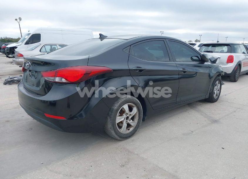 Photo 4 of 2015 Hyundai Elantra SE (VIN 5NPDH4AE3FH636712)