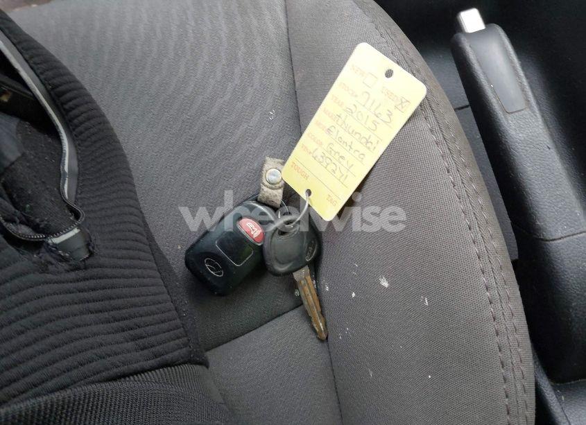 Photo 11 of 2015 Hyundai Elantra SE (VIN 5NPDH4AE3FH639271)