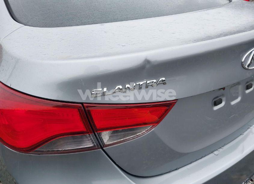 Photo 6 of 2015 Hyundai Elantra SE (VIN 5NPDH4AE3FH639271)