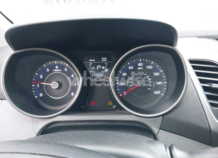 Photo 7 of 2015 Hyundai Elantra SE (VIN 5NPDH4AE3FH639271)