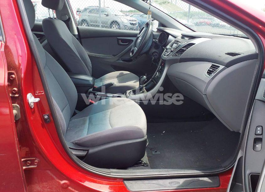 Photo 5 of 2015 Hyundai Elantra SE (VIN 5NPDH4AE3FH646639)