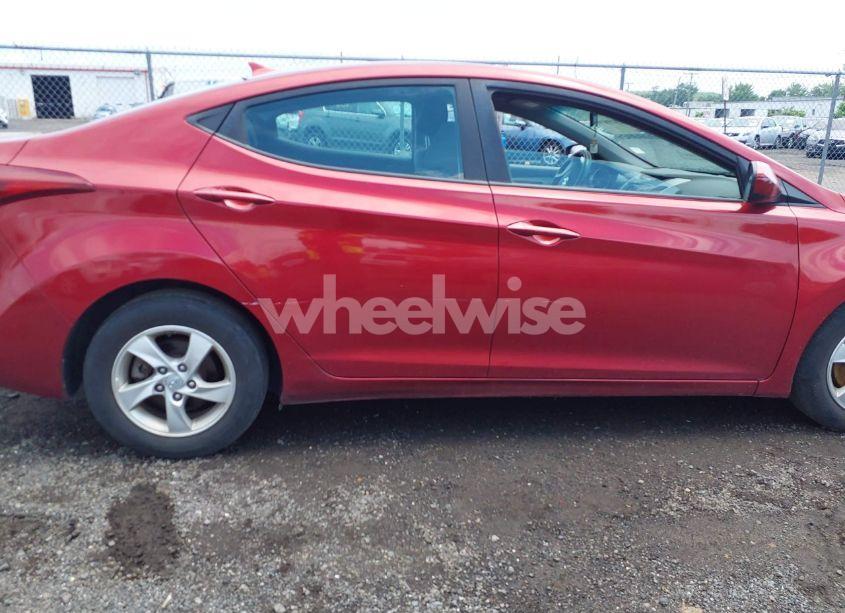 Photo 6 of 2015 Hyundai Elantra SE (VIN 5NPDH4AE3FH646639)