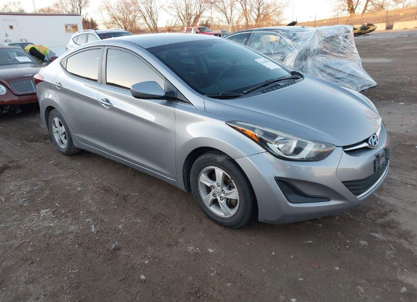 2015 Hyundai Elantra SE (VIN 5NPDH4AE3FH648911) main photo