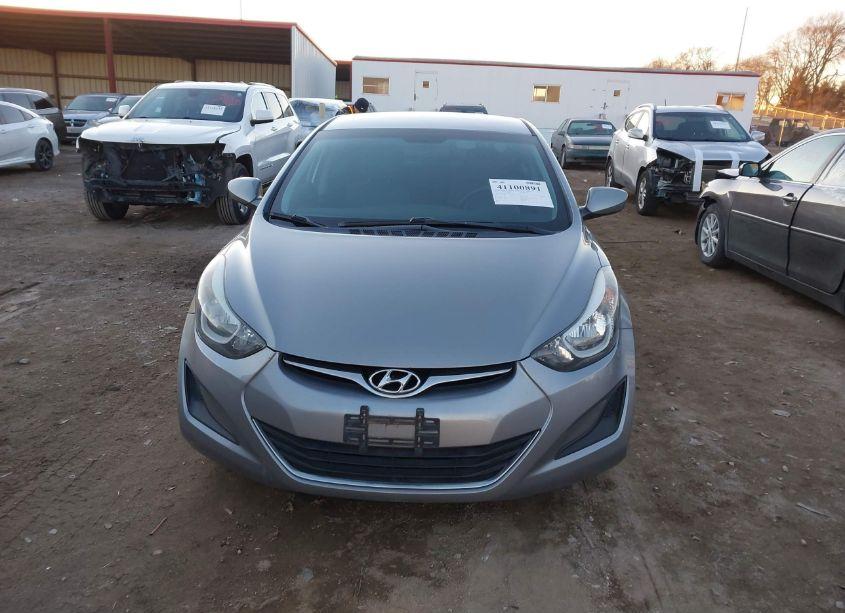 Photo 12 of 2015 Hyundai Elantra SE (VIN 5NPDH4AE3FH648911)