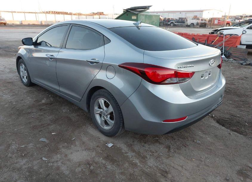 Photo 3 of 2015 Hyundai Elantra SE (VIN 5NPDH4AE3FH648911)