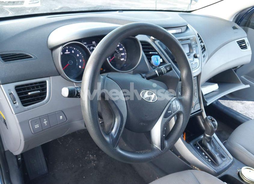 Photo 12 of 2015 Hyundai Elantra SE (VIN 5NPDH4AE3FH652098)
