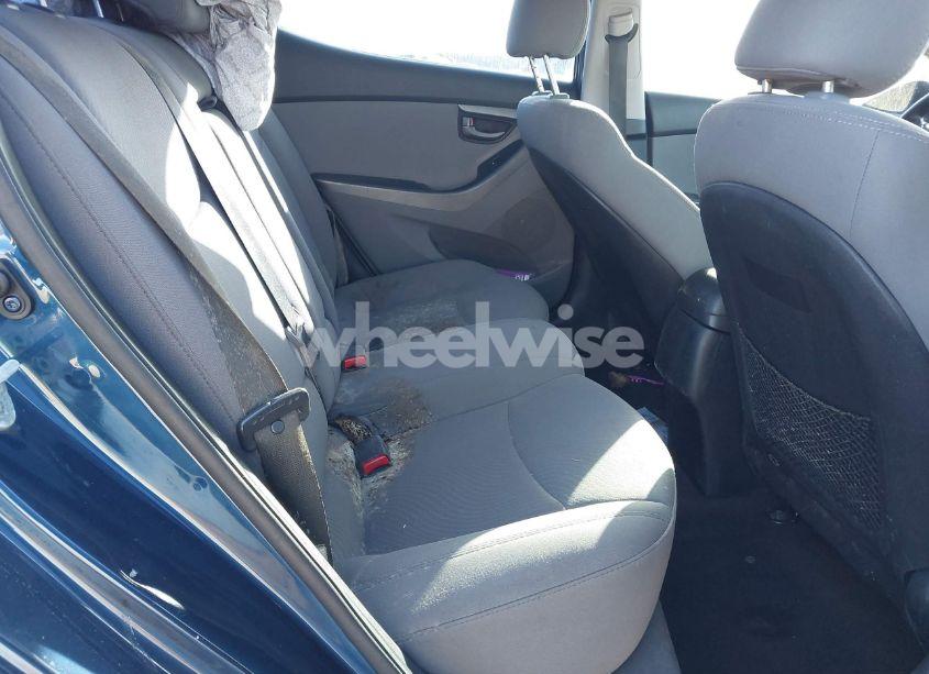 Photo 8 of 2015 Hyundai Elantra SE (VIN 5NPDH4AE3FH652098)