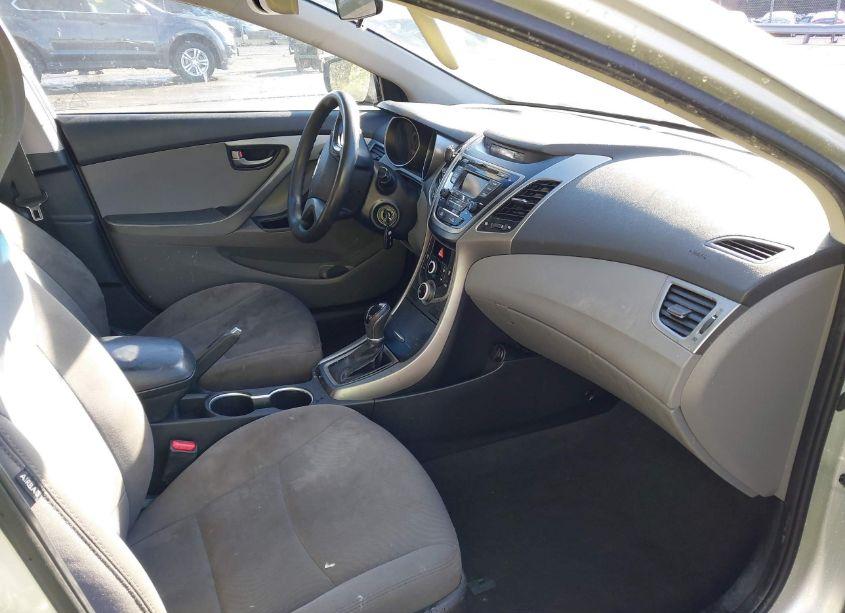 Photo 5 of 2016 Hyundai Elantra SE (VIN 5NPDH4AE3GH665872)