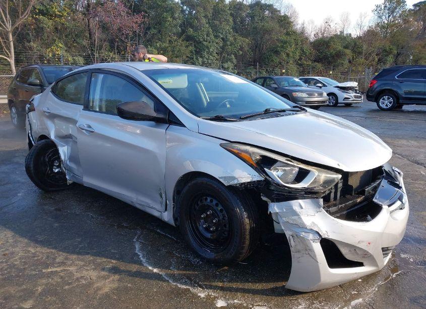 Photo 6 of 2016 Hyundai Elantra SE (VIN 5NPDH4AE3GH665872)