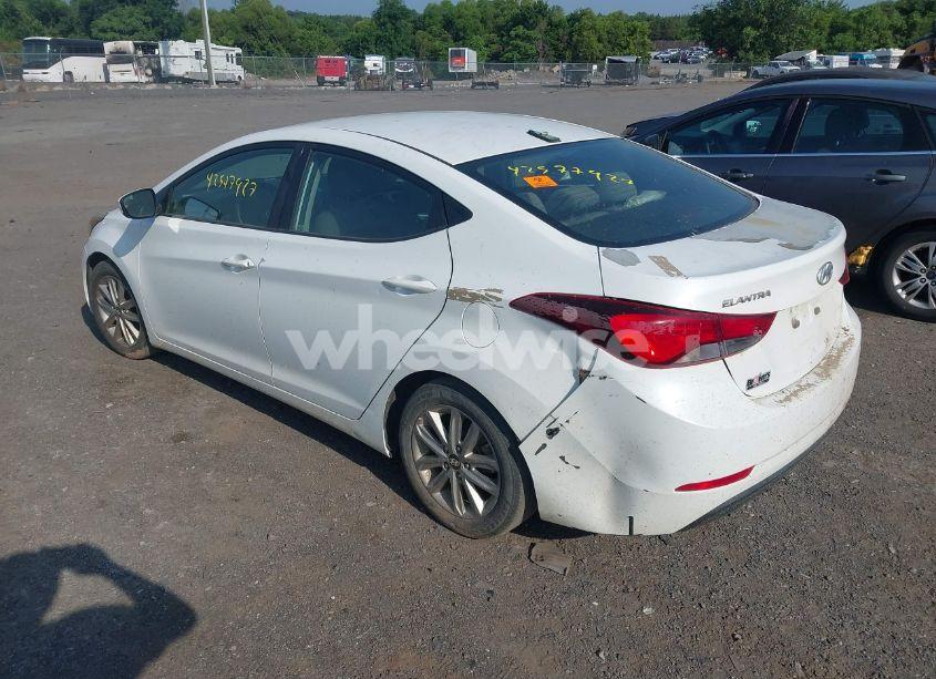 Photo 3 of 2016 Hyundai Elantra SE (VIN 5NPDH4AE3GH683949)