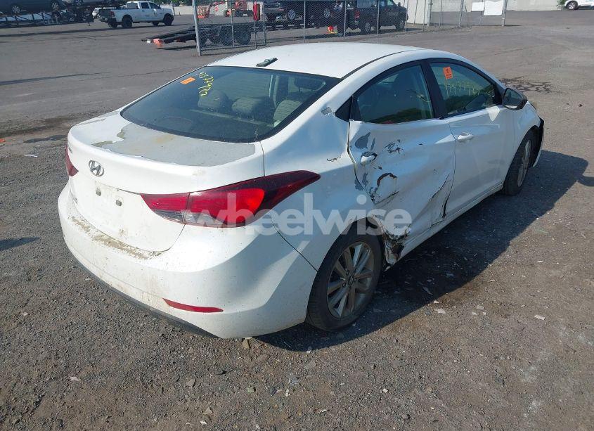 Photo 4 of 2016 Hyundai Elantra SE (VIN 5NPDH4AE3GH683949)