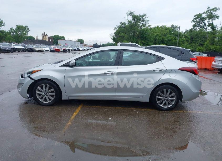 Photo 15 of 2016 Hyundai Elantra SE (VIN 5NPDH4AE3GH684633)
